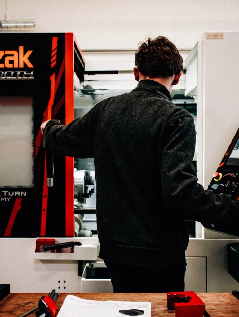 Employé ab precision